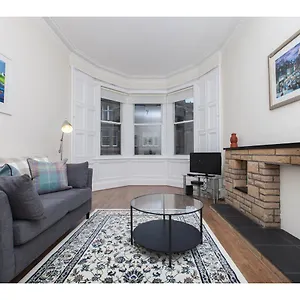  Apartment Pass The Keys Spacious 2-br Flat For 4 In Morningside United Kingdom